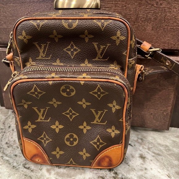 LOUIS VUITTON AMAZON CROSS BODY SHOULDER BAG MONOGRAM - Picture 3 of 7